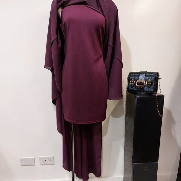 💥CHIC & SEXY💥VENUS One Shoulder Asymmetrical Cape Dress in Plum - Picture 7 of 12